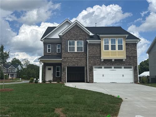 2129 Beechwood View Dr, Winston-Salem, NC, 27106-9904 | Card Image