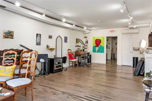 55 W Main St, Oyster Bay, NY, 11771-2215 | Card Image