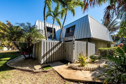 3812-3812 Se Jefferson St, Stuart, FL, 34997-5436 | Card Image