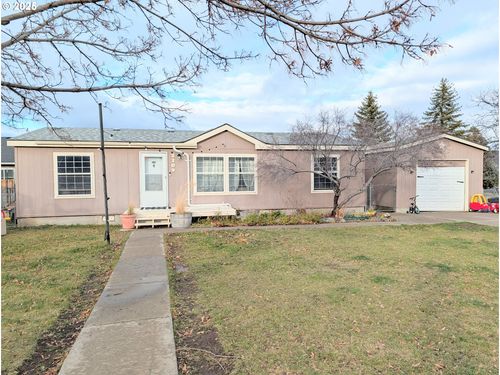 2209 Terra Lea Ct, La Grande, OR, 97850-3428 | Card Image