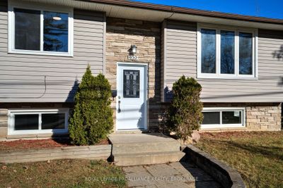 630 King St W, House other with 3 bedrooms, 2 bathrooms and 3 parking in Gananoque ON | Image 3