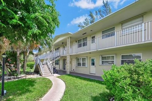 apt-2a-1301 N 12th Ct, Hollywood, FL, 33019-3200 | Card Image