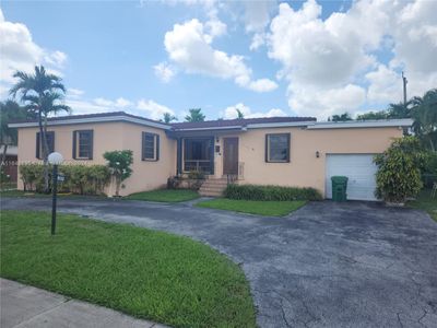 8550 Sw 28th St, House other with 3 bedrooms, 2 bathrooms and null parking in Miami FL | Image 2