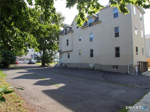 2nd-flr-81 Longfellow Ave, Fairfield, CT, 06825-5423 | Card Image