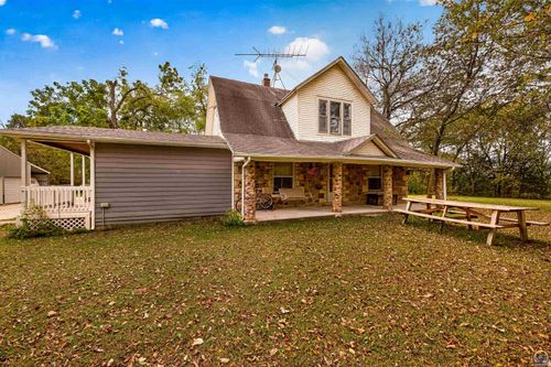13481 238th Rd, Holton, KS, 66436-8550 | Card Image