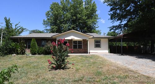 1505 E Summerfield St, Tahlequah, OK, 74464-2111 | Card Image