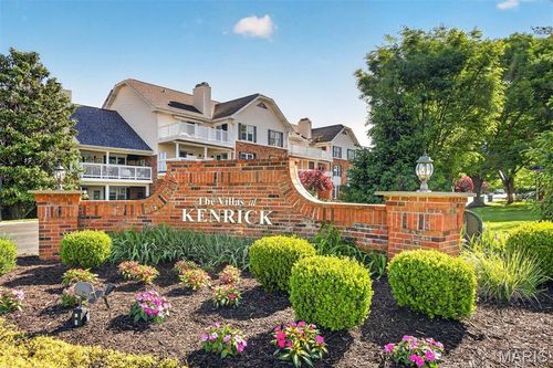 7316 Whitehall Colonial Ln, Saint Louis, MO, 63119-4400 | Card Image