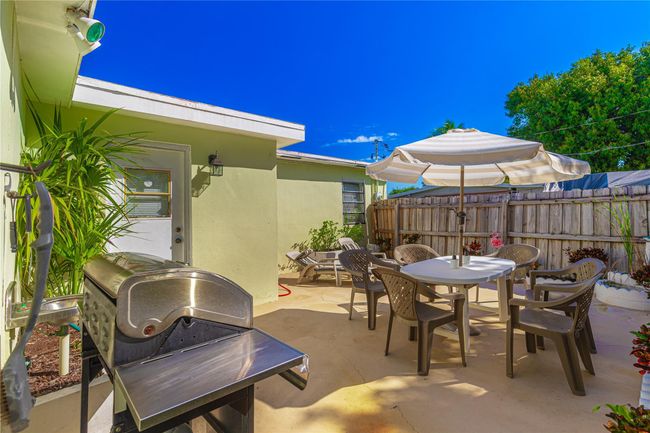 1540 Ne 48 Th Ct, House other with 3 bedrooms, 2 bathrooms and null parking in Pompano Beach FL | Image 31