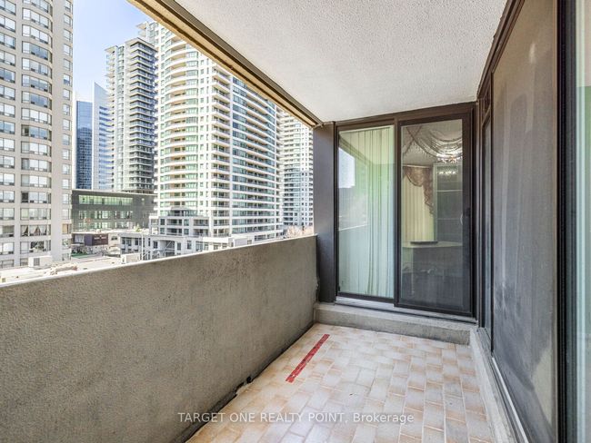 608 - 65 Spring Garden Ave, Condo with 4 bedrooms, 2 bathrooms and 1 parking in North York ON | Image 28