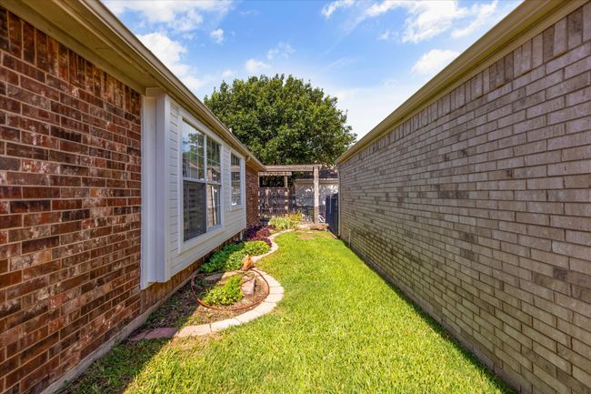 8013 Springmoss Dr, House other with 3 bedrooms, 2 bathrooms and null parking in Plano TX | Image 22
