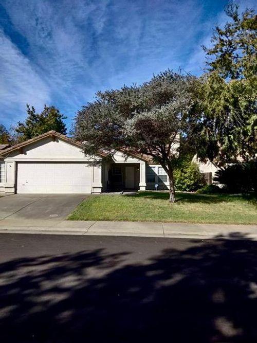 8657 Golden Sage Dr, Elk Grove, CA, 95624 | Card Image