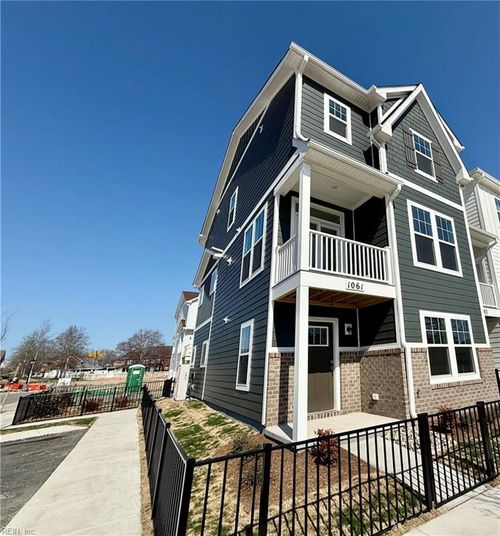 1061 Mesa Loop, Chesapeake, VA, 23320-3234 | Card Image