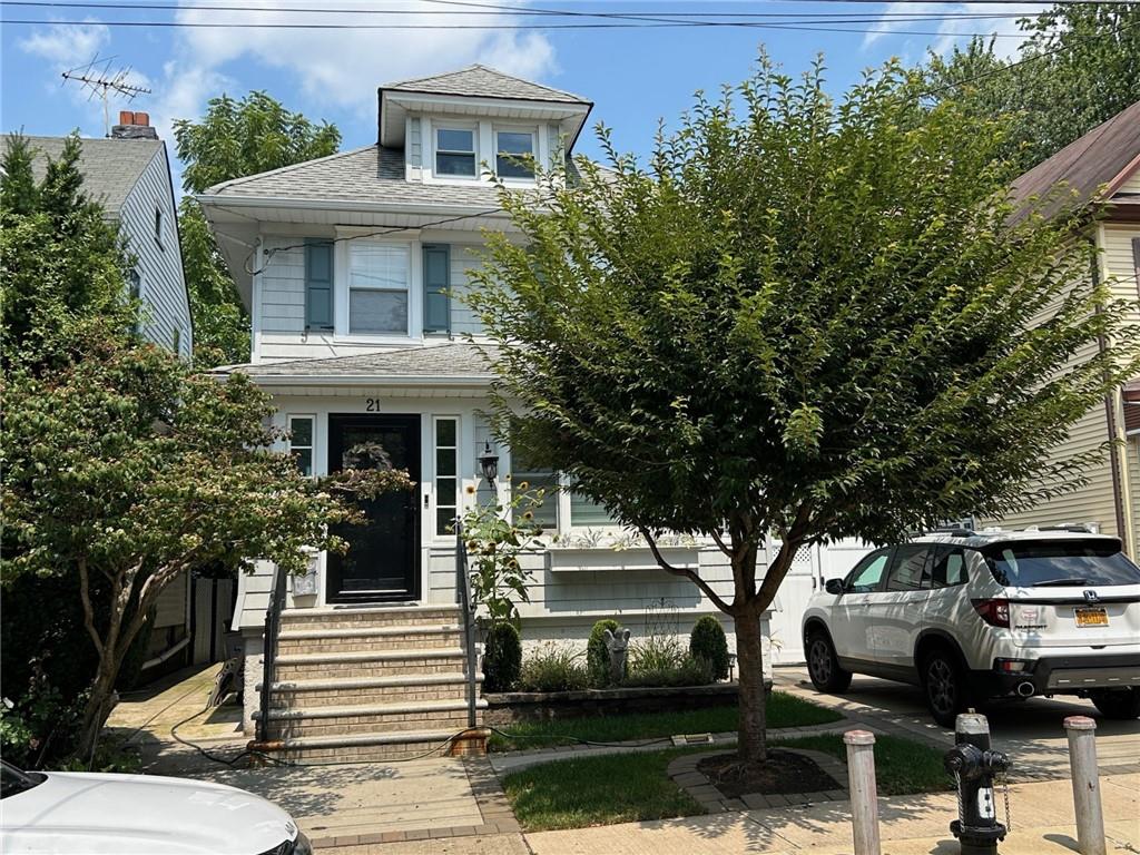 Markham Pl, Staten Island, NY 10314