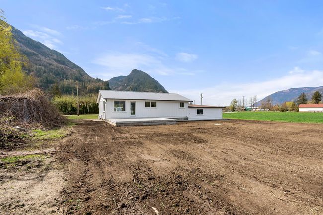 58481 Mckay Road, House other with 2 bedrooms, 1 bathrooms and null parking in Laidlaw BC | Image 21