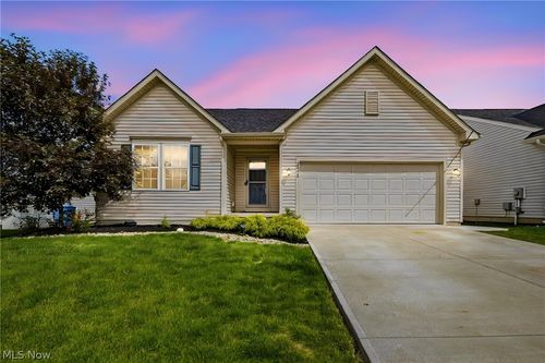 38573 Ranally Way, Willoughby, OH, 44094-7418 | Card Image