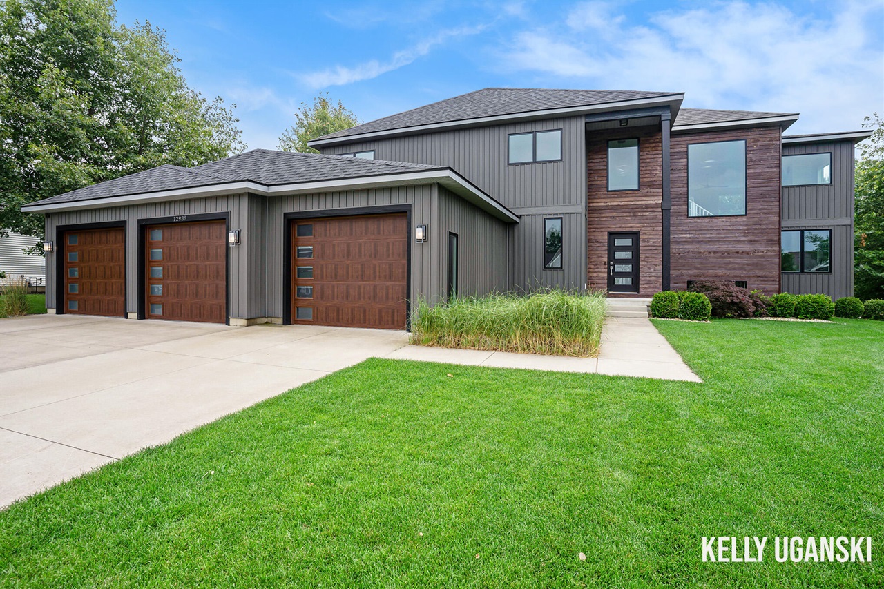 Boulderway Trl, Grand Haven, MI 49417