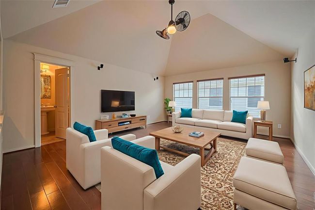 Game room virtually staged. | Image 40