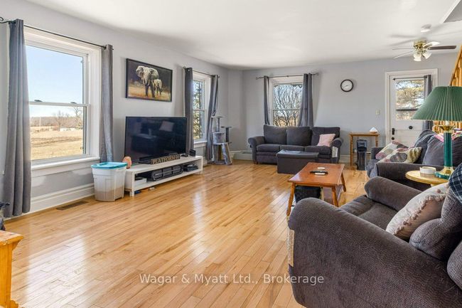 3 Daley Rd, Home with 4 bedrooms, 1 bathrooms and 8 parking in Tyen ON | Image 14