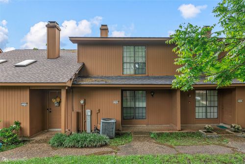 3243 Eastwood Dr, Shreveport, LA, 71105-2547 | Card Image
