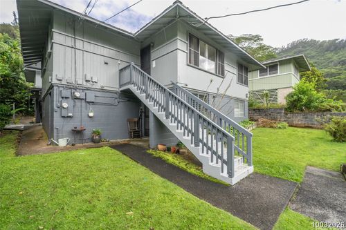 c-upstairs-1583 Kalaepaa Dr, Honolulu, HI, 96819-6003 | Card Image