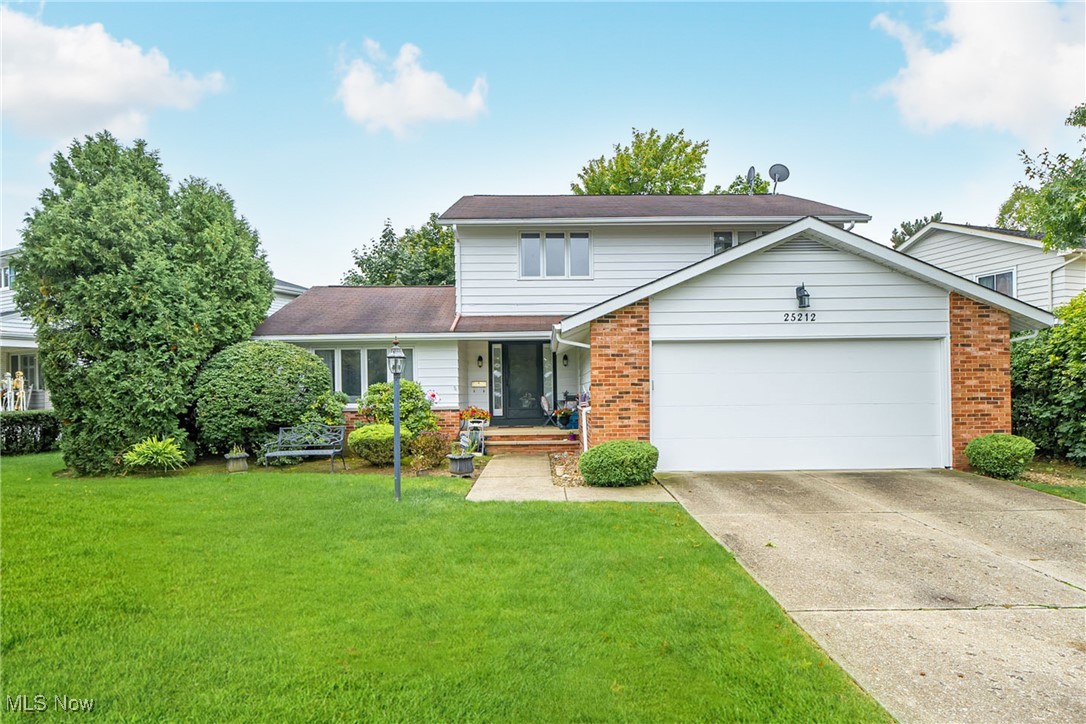 Brucefield Rd, Beachwood, OH 44122