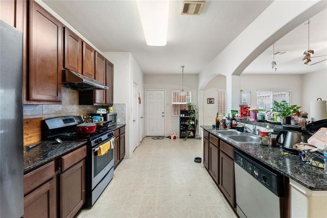 7255 Autumn Sun Dr, House other with 4 bedrooms, 3 bathrooms and 2 parking in Houston TX | Image 6