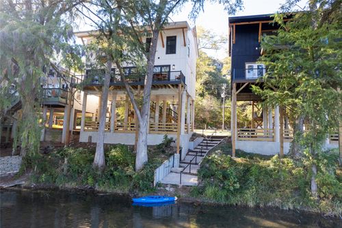 6786 River Rd, New Braunfels, TX, 78132-3116 | Card Image