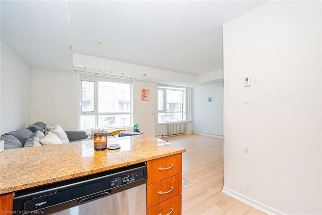 306 - 1070 Progress Ave, House attached with 2 bedrooms, 2 bathrooms and 1 parking in Toronto ON | Image 17