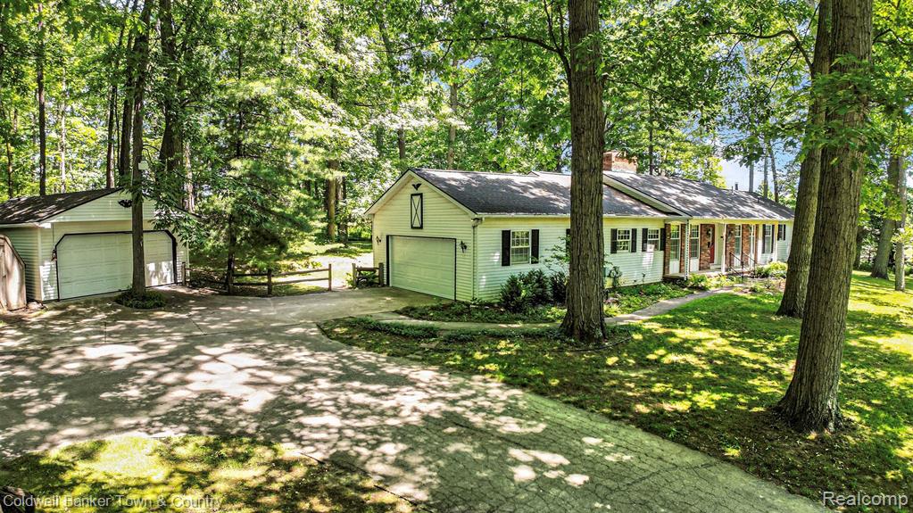 Clyde Rd, Howell, MI 48855