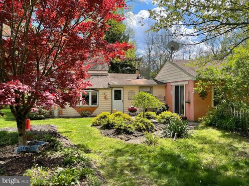 206 Burrs Mill Rd, Southampton, NJ, 08088-3549 | Card Image