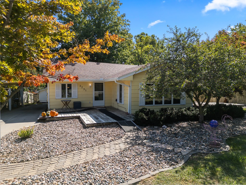 Hubbell Ave, Des Moines, IA 50317