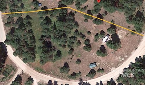 85 E Prospectors Dr, Cascade, ID, 83611-5205 | Card Image