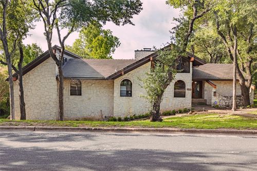 9409 Cedar Crest Dr, Austin, TX, 78750-2722 | Card Image