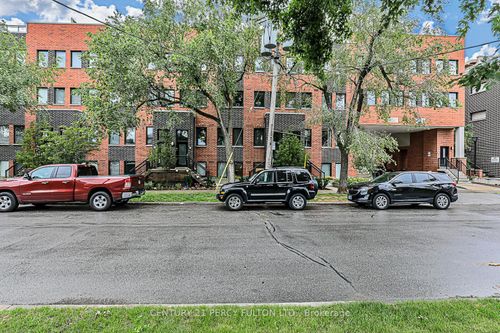 7-68 Winston Park Boulevard, North York, ON, M3K1C3 | Card Image
