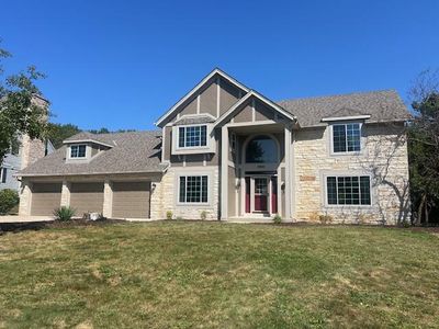 2906 Brendon Way, House other with 4 bedrooms, 3 bathrooms and null parking in Waukesha WI | Image 1