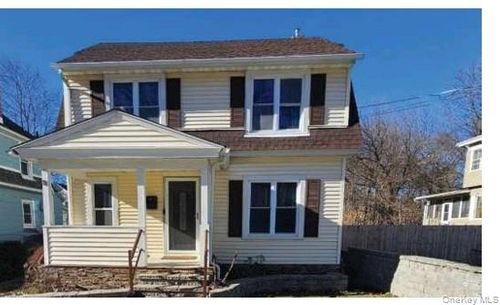 88 Innis Ave, Poughkeepsie, NY, 12601-2815 | Card Image