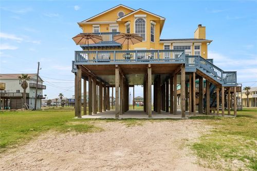 13213 Gulf Beach Dr, Freeport, TX, 77541-7946 | Card Image