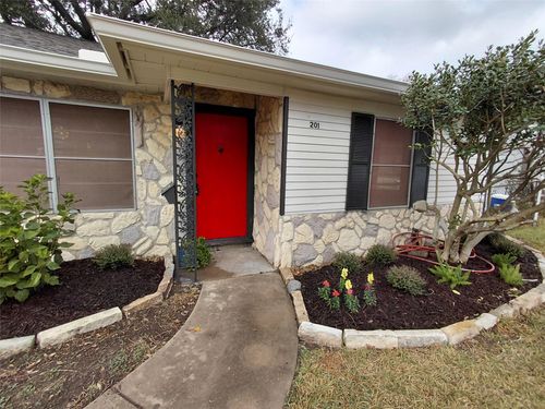 201 Delta St, Pasadena, TX, 77506-2943 | Card Image