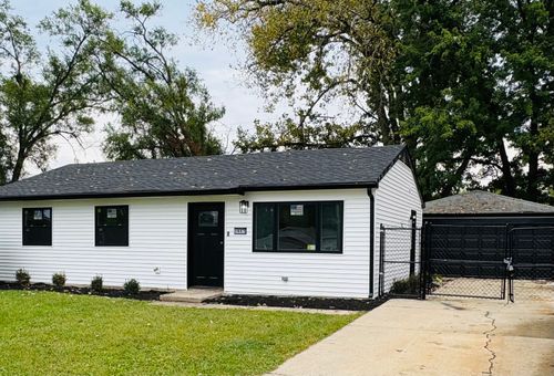 1947 Yale Ave, Chicago Heights, IL, 60411-4042 | Card Image