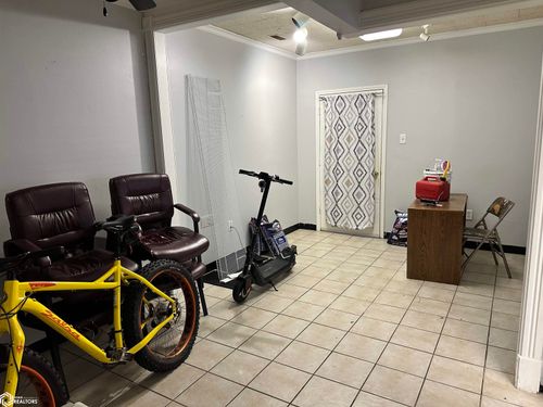 307 W Main St, Marshalltown, IA, 50158-5796 | Card Image