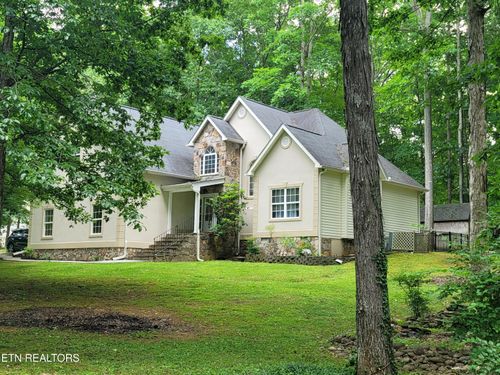 317 Fallen Oak Cir, Seymour, TN, 37865-5305 | Card Image