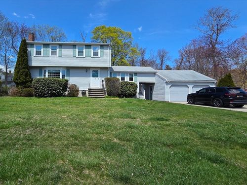18 Lintric Dr, Weymouth, MA, 02190-3135 | Card Image