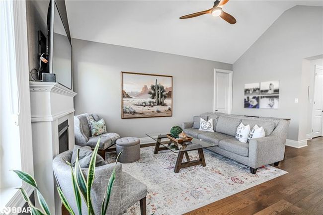 23 Curtis Way, House other with 4 bedrooms, 3 bathrooms and 4 parking in Springwater ON | Image 5