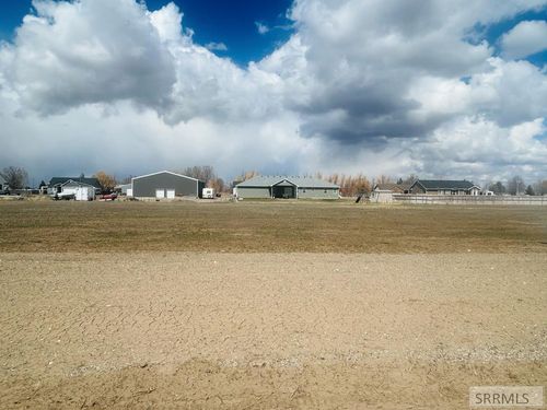 L8 B2 W 330 N, Blackfoot, ID, 83221 | Card Image