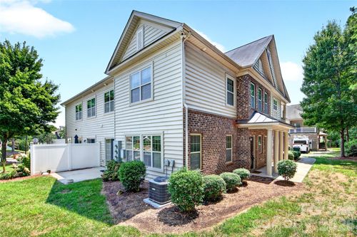 16718 Dolcetto Way, Charlotte, NC, 28277-6119 | Card Image