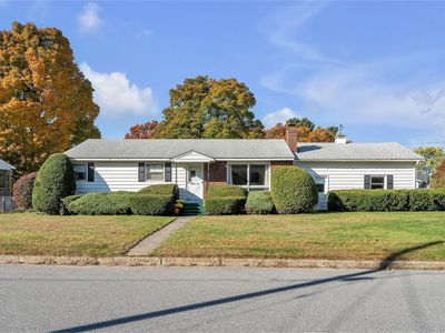 95 Laurel Hill Drive, House other with 3 bedrooms, 1 bathrooms and null parking in South Burlington VT | Image 2