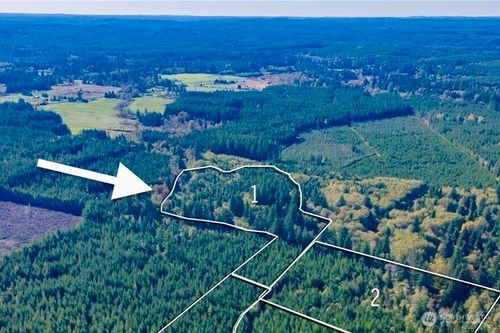 211 W New Moon Ln, Matlock, WA, 98560-8901 | Card Image