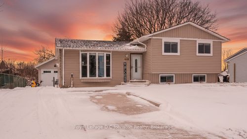 468 Centennial Cres, Port Elgin, ON, N0H2C1 | Card Image