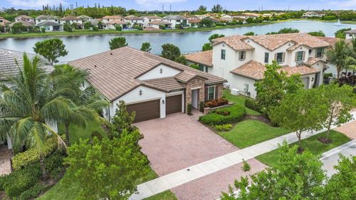 9228 Grand Prix Ln, Boynton Beach, FL, 33472-2794 | Card Image