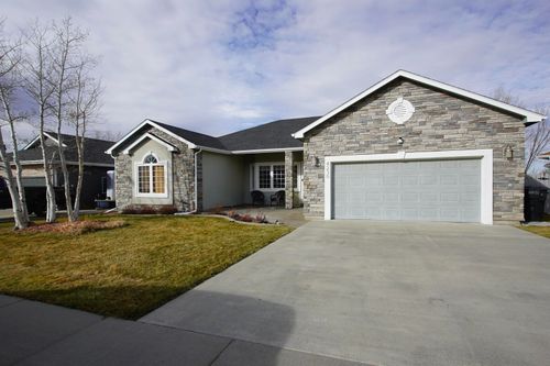 4230 Otter, Casper, WY, 82604-4418 | Card Image